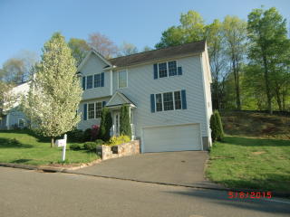 4 Larovera Ter, Ansonia, CT 06401 exterior