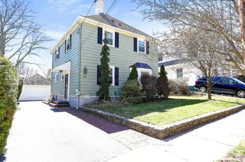 63 Woodbury St, Providence, RI 02906 exterior