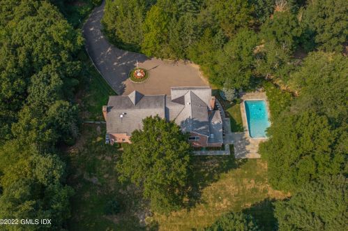 42 Angus Ln, Greenwich, CT 06831 exterior