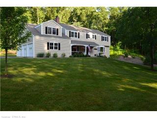 18 Highwood Rd, Farmington, CT 06032 exterior