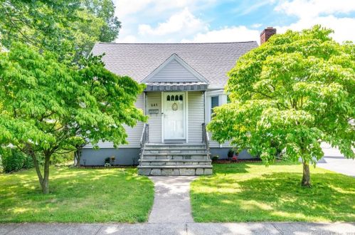 685 Fairview Ave, Bridgeport, CT 06606 exterior
