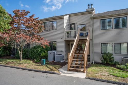 280 Brittany Farms Rd, New-Britain, CT 06053 exterior