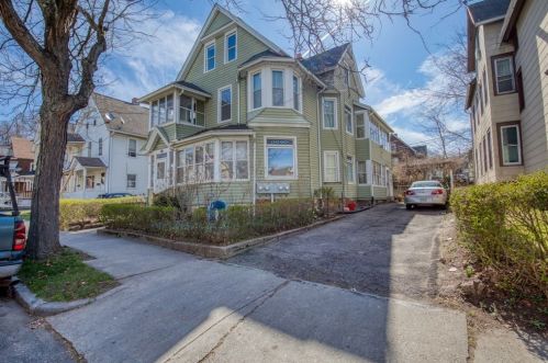 57 Acushnet Ave, Springfield, MA 01105 exterior