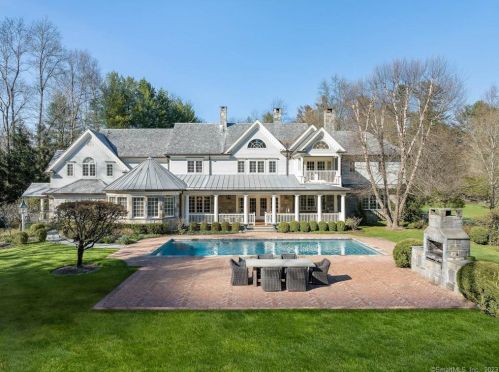 25 Mountain Wood Dr, Greenwich, CT 06830 exterior