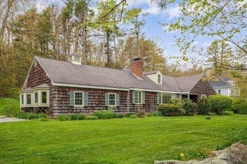 42 Foreside Rd, Falmouth, ME 04110 exterior