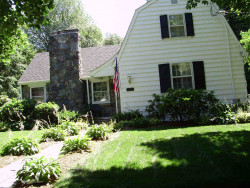 51 Hartman Rd, Newton, MA 02459 exterior