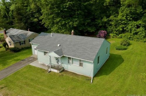 69 Parkland Ave, Waterbury, CT 06708 exterior