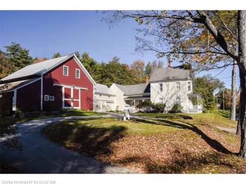 251 Pleasant St, Oxford, ME 04270 exterior
