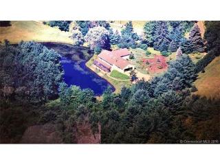 16 Schoolhouse Rd, Colbrook, CT 06021 exterior