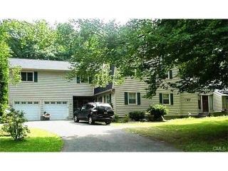 124 Chambers Rd, Danbury, CT 06811 exterior