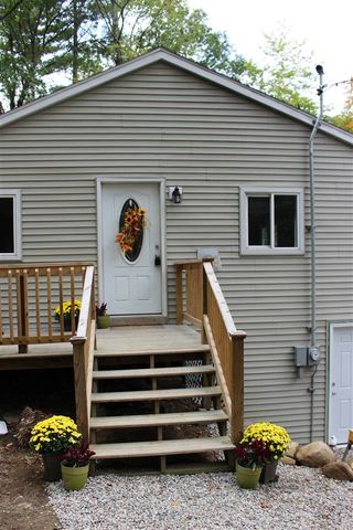 605 Berry River Rd, Barrington, NH 03825 exterior
