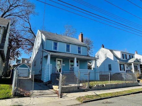 1135 Lindley St, Bridgeport, CT 06606 exterior