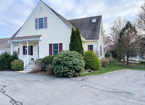 26 Old Field Rd, Plymouth, MA 02360 exterior