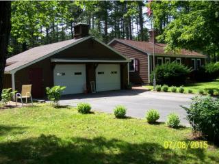 26 Fort Hill Rd, Nottingham, NH 03290 exterior