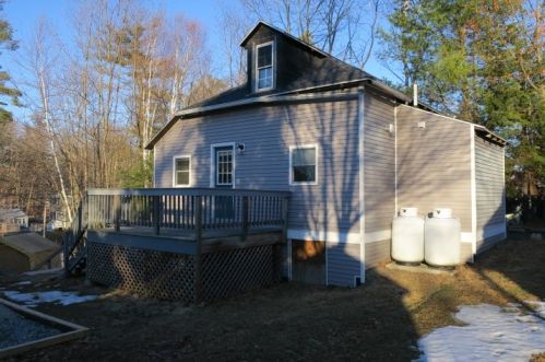 37 Great Pond Rd, Kingston, NH 03848 exterior