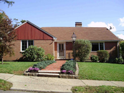 5 Wimbledon Cir, Newton, MA 02465 exterior