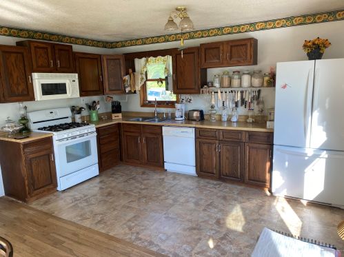 730 Norridgewock Rd, Fairfield, ME 04937 exterior