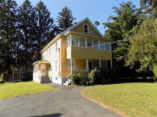 5 Barnes St, Bristol, CT 06010 exterior