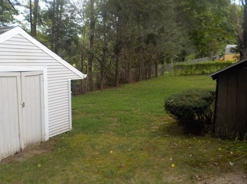 48 Roberta Rd, Blackstone, MA 01504 exterior