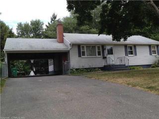4 Spruce St, Bloomfield, CT 06002 exterior