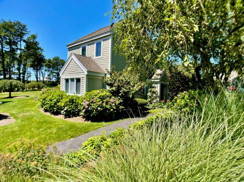 55 Trevor Ln, Brewster, MA 02631 exterior