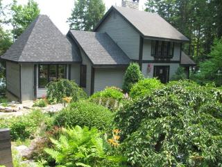 78 Calm Cove Rd, Lincoln, ME 04457 exterior