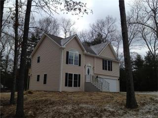 84 Juniper Way, Brooklyn, CT 06234 exterior