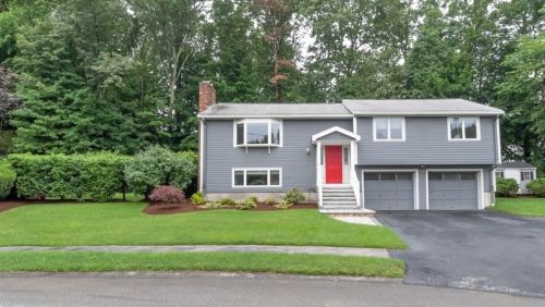 44 Bess Rd, Needham, MA 02492 exterior