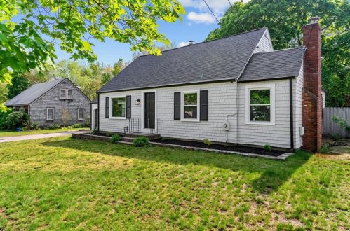 161 Sunny Cove Dr, Warwick, RI 02889 exterior
