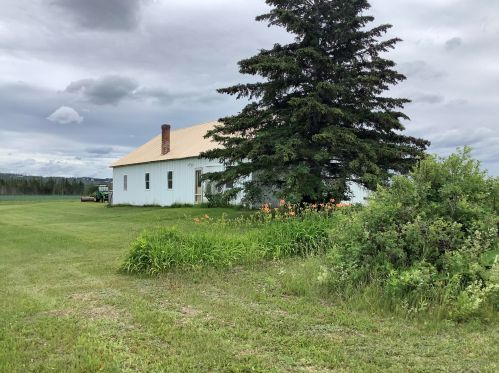 216 Limestone Rd, Fort-Fairfield, ME 04742 exterior