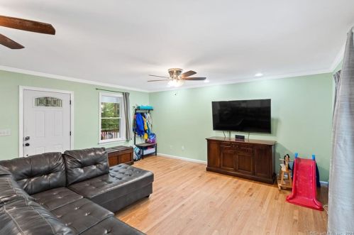 23 Oak Ridge Dr, Deep River, CT 06417 exterior