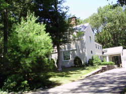 40 Puddingstone Ln, Newton, MA 02459 exterior