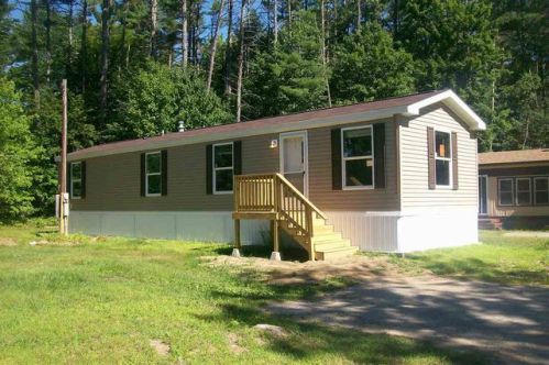 24 Pineland Park Rd, Milton, NH 03851 exterior