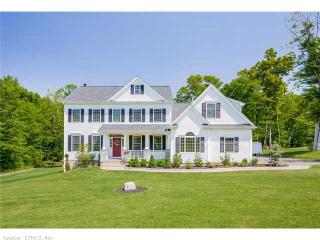 35 Tall Timbers Rd, Middletown, CT 06457 exterior