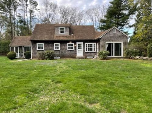28 Cherry Rd, Kingston, RI 02881 exterior