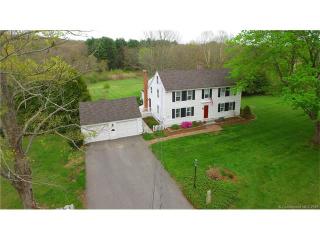 136 Hebron Rd, Manchester, CT 06043 exterior