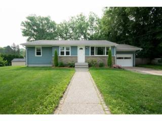 2 Holiday Ct, Lincoln, RI 02865 exterior