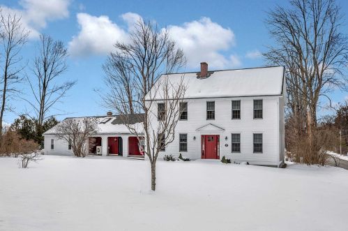 11 Reservoir Rd, Deering, NH 03244 exterior
