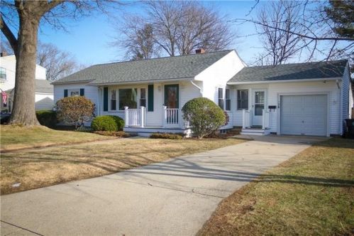 176 Spooner Ave, Warwick, RI 02886 exterior