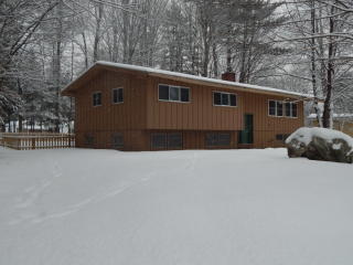 26 Sunset Dr, Littleton, NH 03561 exterior