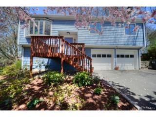 93 Saint Charles Ave, Stamford, CT 06907 exterior