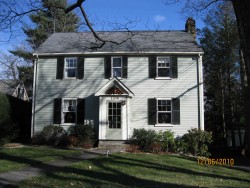 1314 Walnut St, Newton, MA 02461 exterior