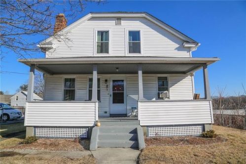 71 Putnam Pike, Johnston, RI 02919 exterior
