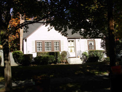 37 Stearns St, Newton, MA 02459 exterior