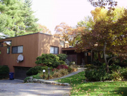 140 Grant Ave, Newton, MA 02459 exterior