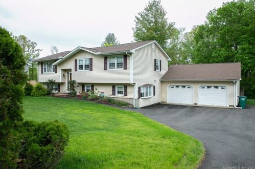 6 Birchwood Rd, Seymour, CT 06483 exterior