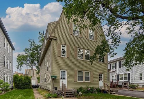 18 Haynes St, Worcester, MA 01603 exterior