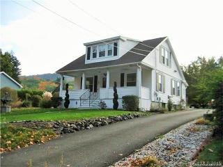 1547 Colony Rd, Meriden, CT 06450 exterior