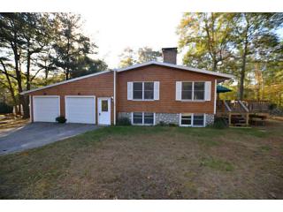 2 Pine Dr, Hopkinton, RI 02833 exterior