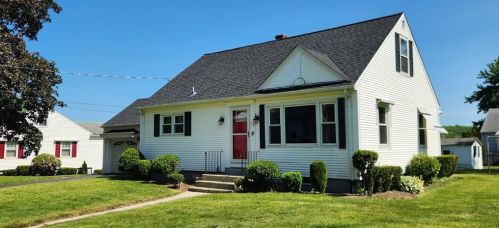 58 Ridge St, Woonsocket, RI 02895 exterior